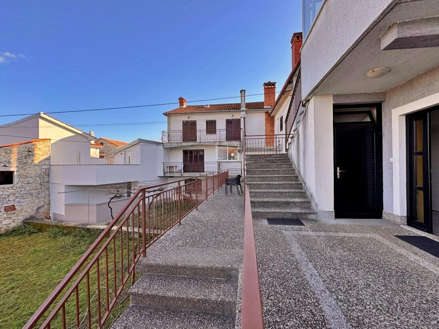 Apartments Katarina Малинска Экстерьер фото